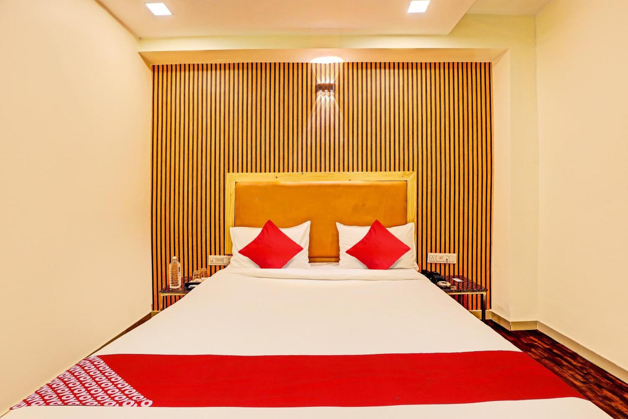 אחמדאבאד Hotel O Alexa מראה חיצוני תמונה