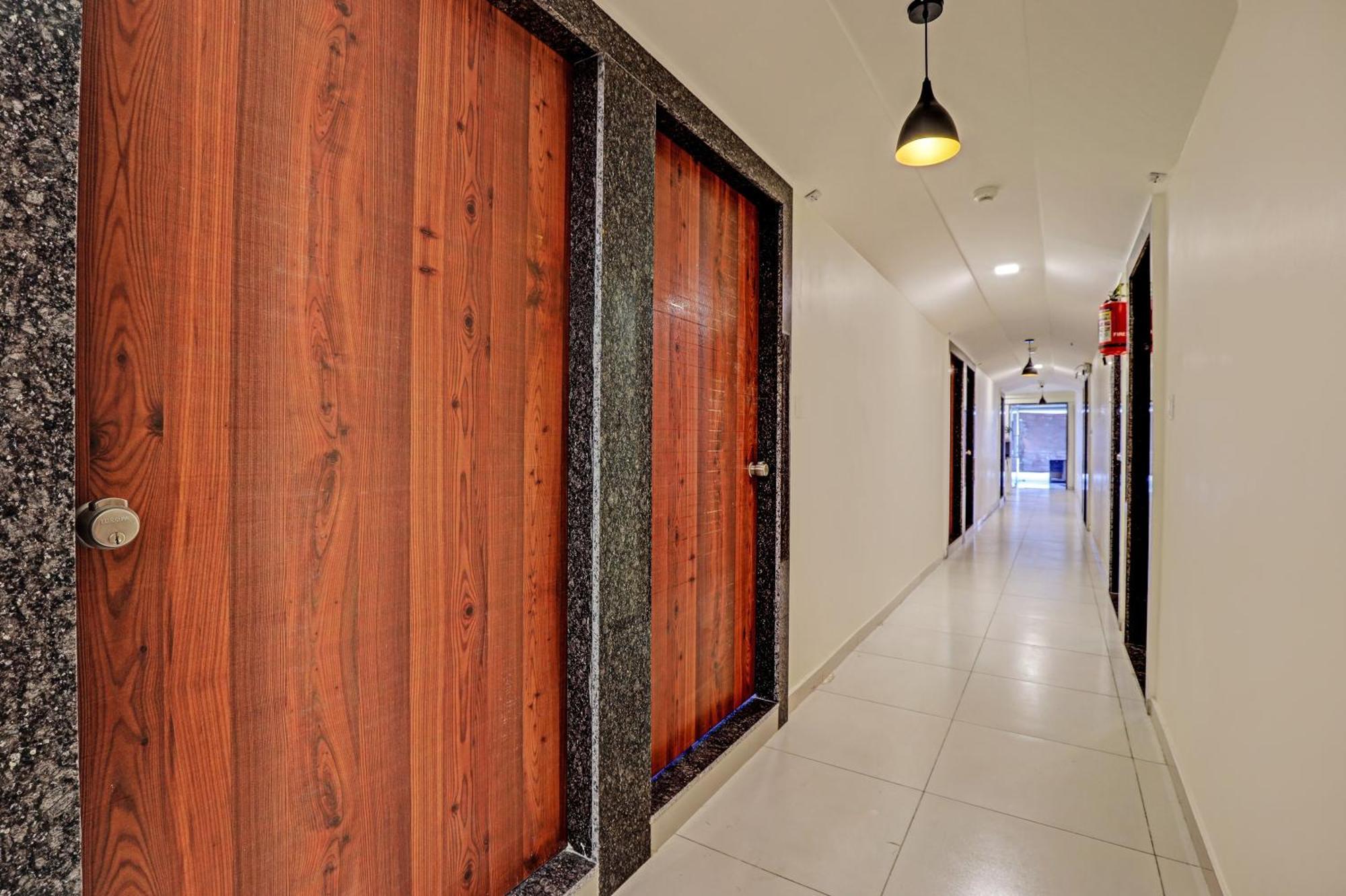 אחמדאבאד Hotel O Alexa מראה חיצוני תמונה